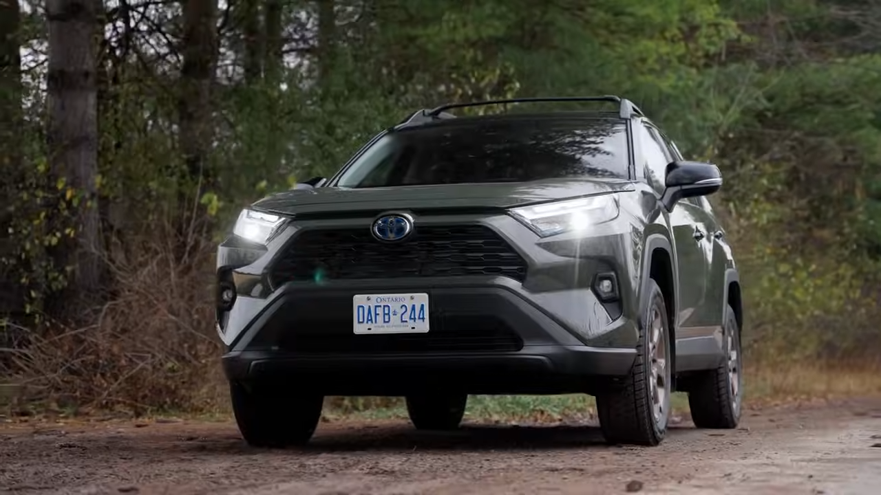 2024 Toyota RAV4: Potrebbe essere il cambiamento nel’evoluzione del SUV di prossima generazione?